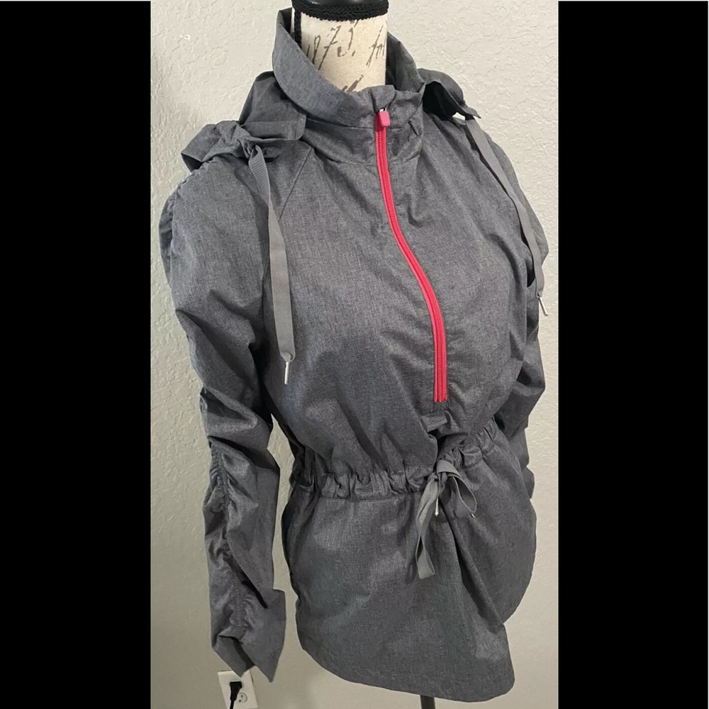 Fabletics Gray Windbreaker Pullover Jacket Size S - image 3